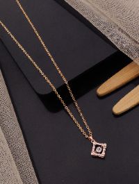 Vanya Chain Pendant Vanya Chain Pendant