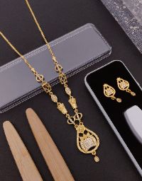 Anira Necklace Set Anira Necklace Set